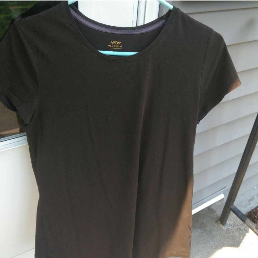 Dark brown t-shirt